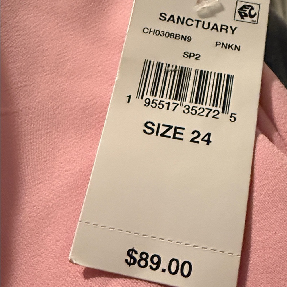 Sanctuary NWT Pink Women's Shorts - Picture 3 of 3